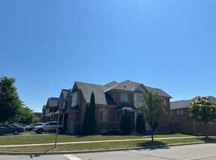 35 Westport Dr, Whitby, ON L1R 0J4