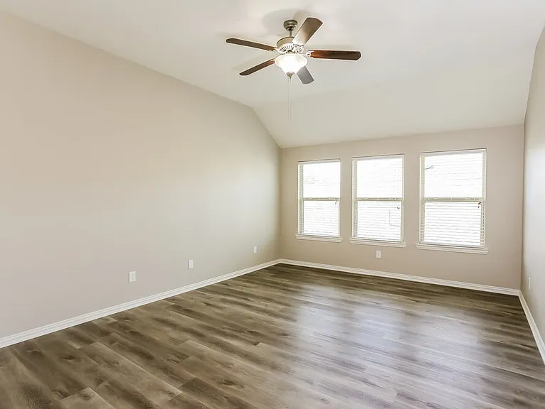 16146 Fairway Creek Cir — Photo 10