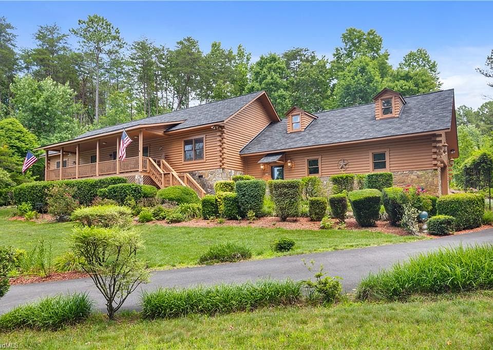 1st image of 214 Harbor Ridge Dr