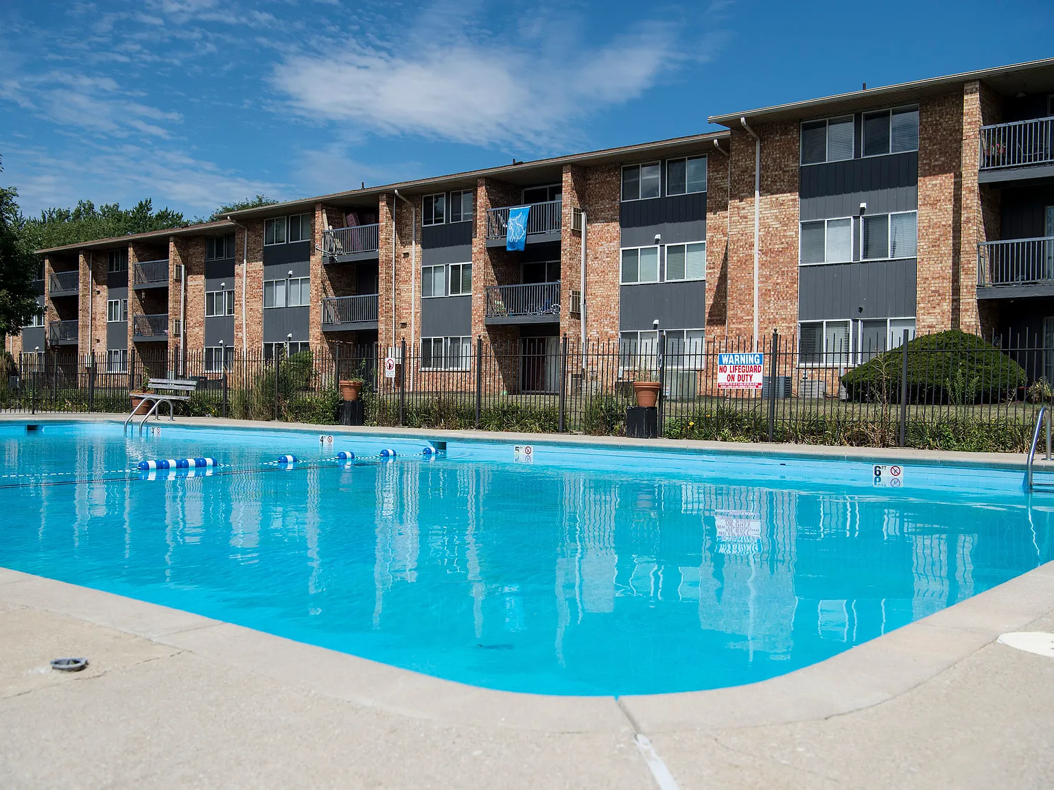 Black Bear Creek Apartments — Photo 2