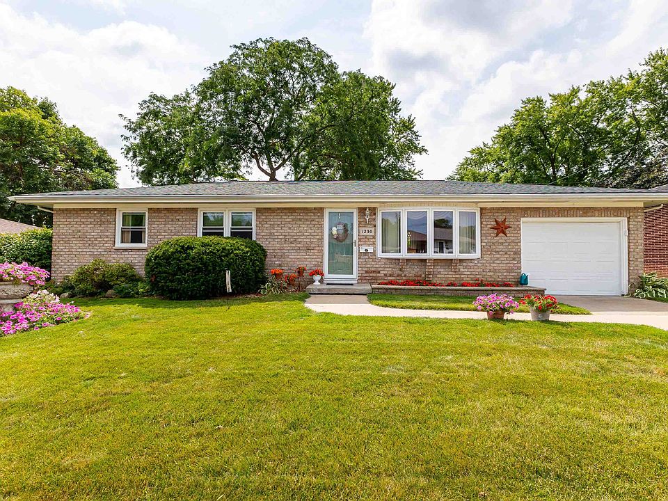 1st image of 1230 Altura Dr