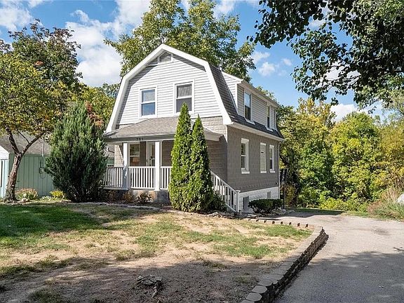 2nd image of 751 Bismark Ave