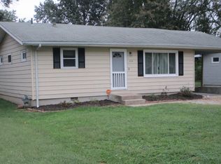 614 S Central St, Centralia, MO 65240
