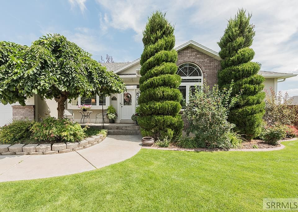 1st image of 3836 E Heath Cir