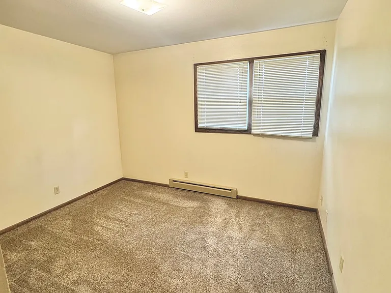 831 Barland St #F2 — Photo 5