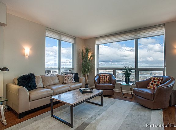 5th image of 1841 S Calumet Ave APT 1806
