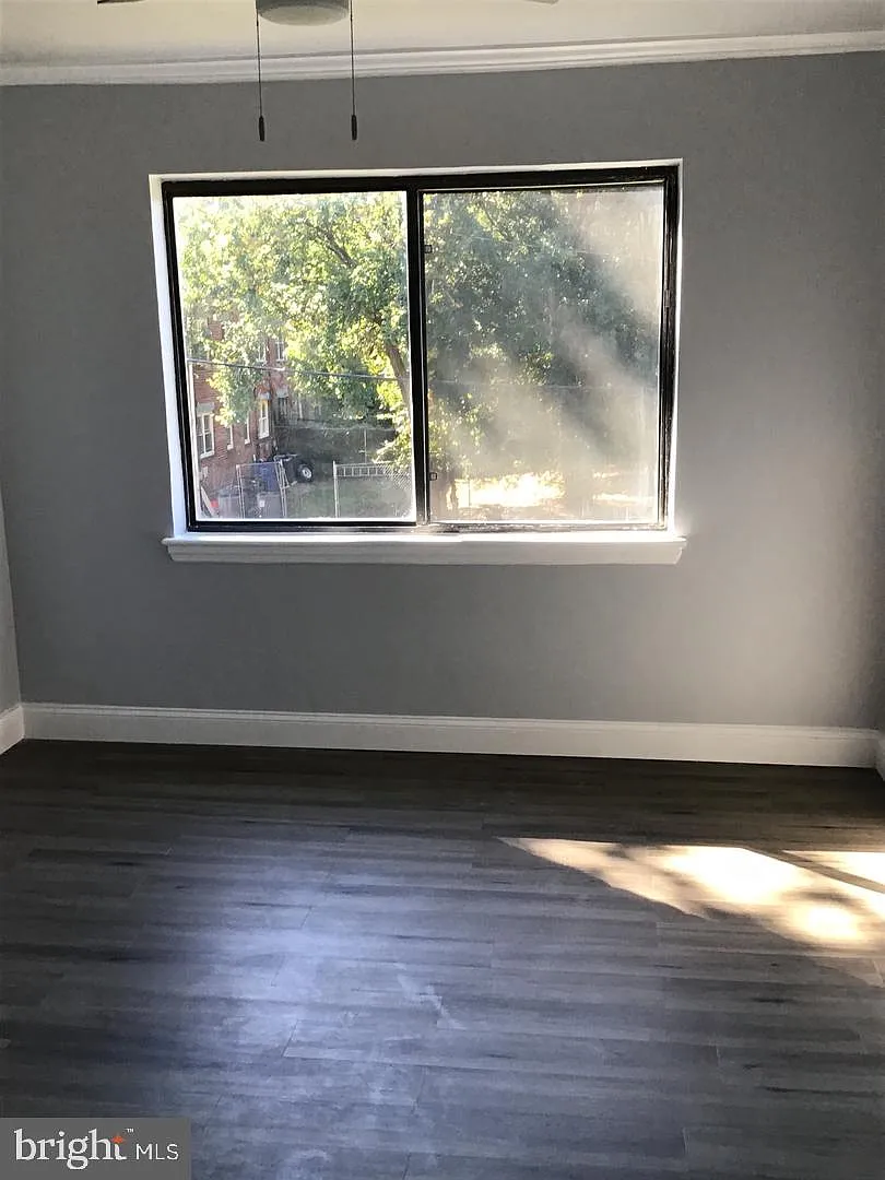 1 bed, 1.0 bath, 2340 sqft, $1,150 — Photo 3