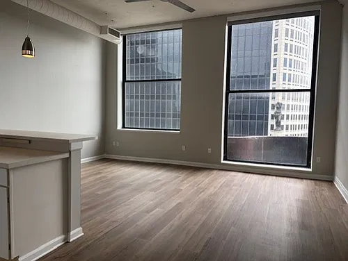 Floor plan 609
