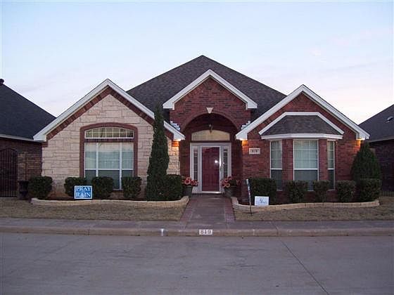 1st image of 819 Coulter Dr