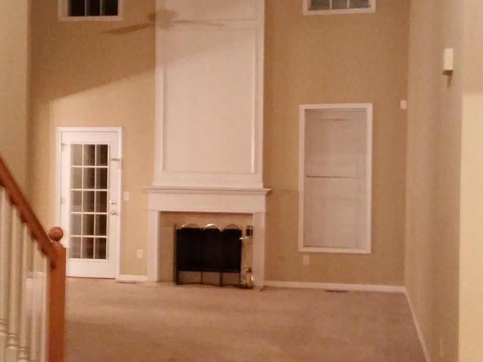 1st image of 290 Lazy Willow Ln