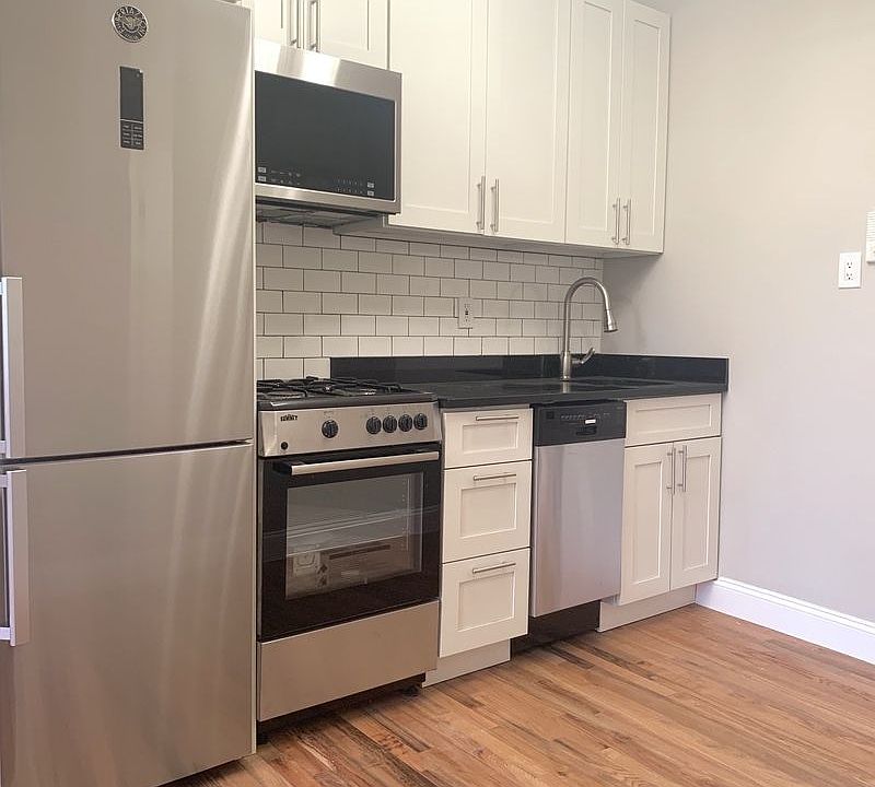 1st image of 469 Prospect Pl APT 3B
