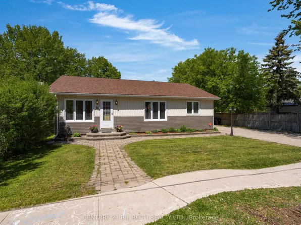 91 Elm St, Essa, ON L0M 1B0