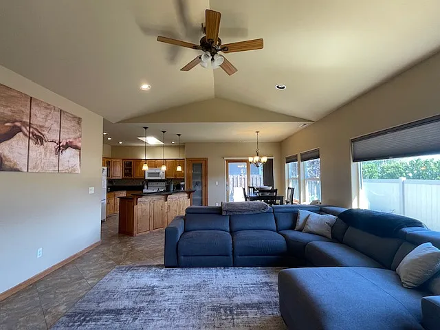 103 Village Dr — Photo 2