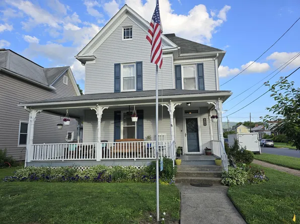 531 W Main St, Covington, VA 24426