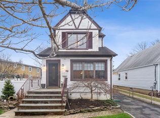 301 Garfield Ave, West Hempstead, NY 11552