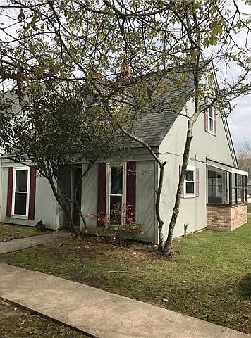 1st image of 47 Hollycrest Blvd