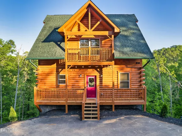 2225 Wingspan Dr, Sevierville, TN 37876