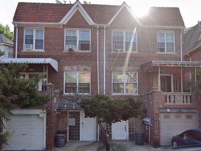 41-33 68 Street, Woodside, NY, 11377