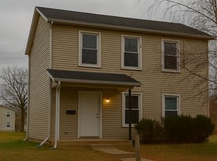 302 S Yellow Springs St, Springfield, OH 45506