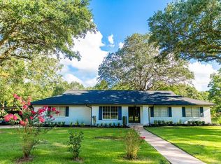 280 E Herring St, Sour Lake, TX 77659