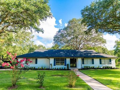280 E Herring St, Sour Lake, TX, 77659