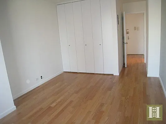 Rented by Halstead Real Estate | media 4