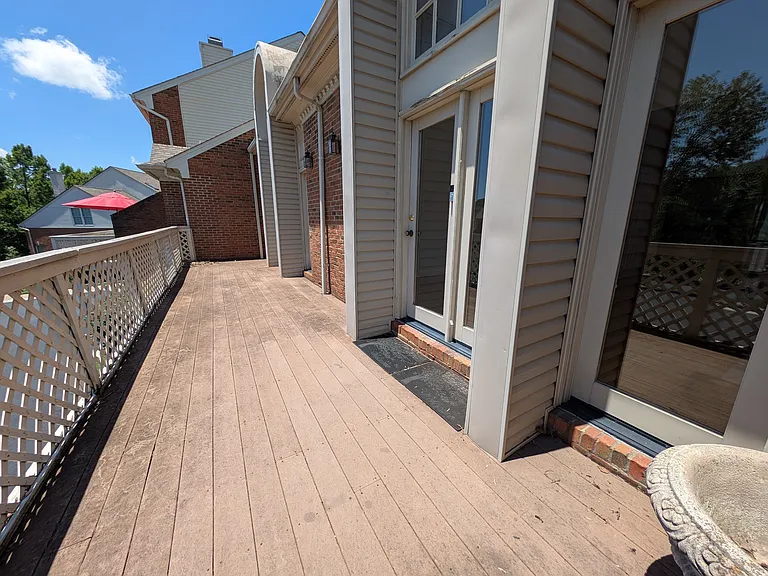 407 Clairton Ct #1 — Photo 44
