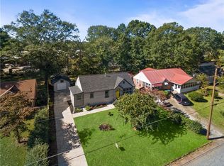 1949 Merle Cir, Decatur, GA 30032