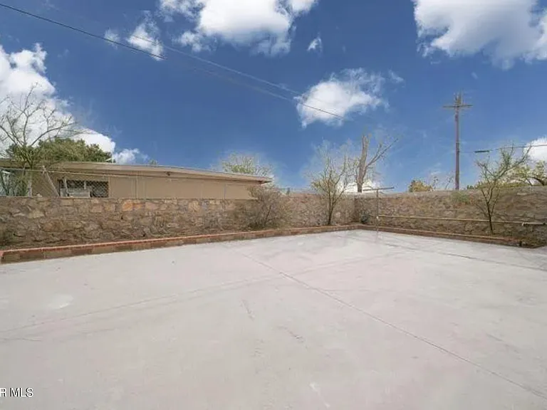 7632 Franklin Dr #A — Photo 8