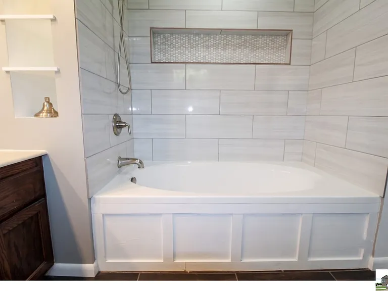 616 Manning Dr — Photo 8