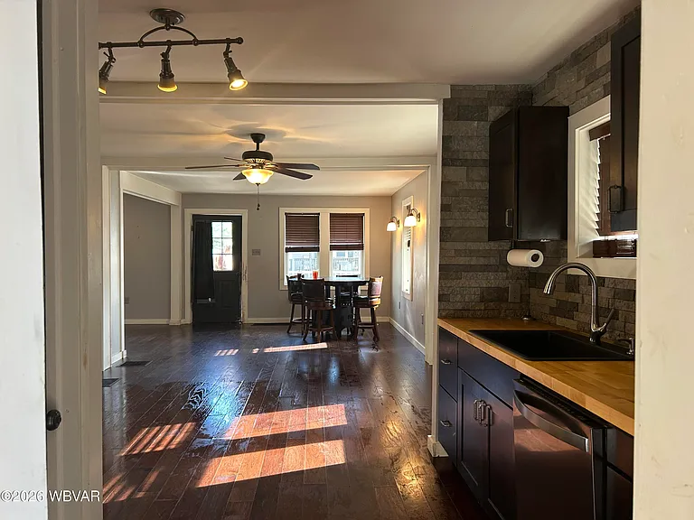 1820 Blanchard Ave — Photo 4