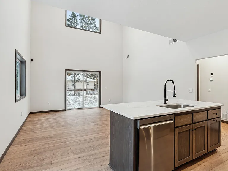 11514 Robinson Dr NW — Photo 3