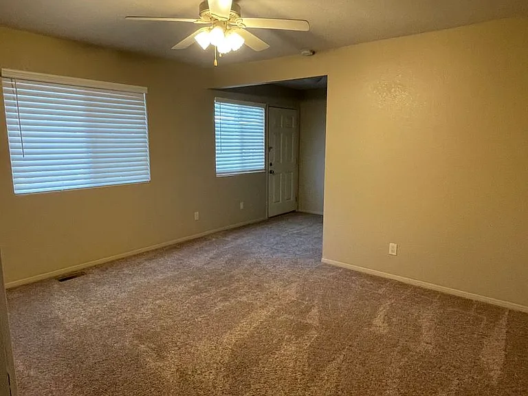 17185 N Trailwinds Pl — Photo 10