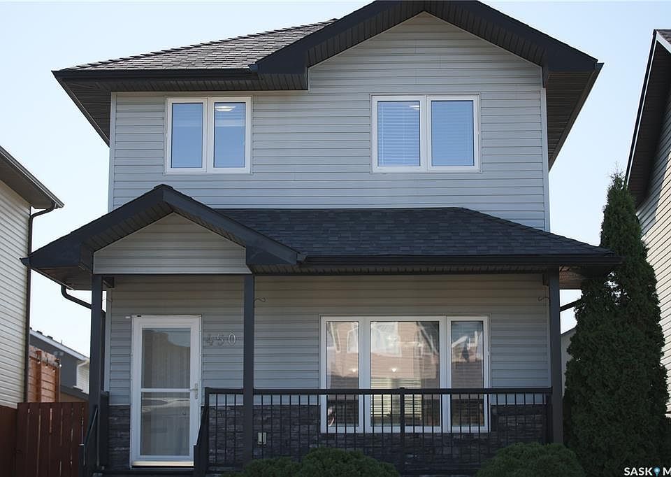 1st image of 450 Geary CRESCENT
