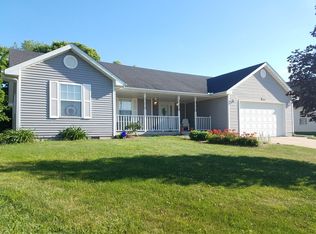 2410 Somerset Dr, Urbana, IL 61802