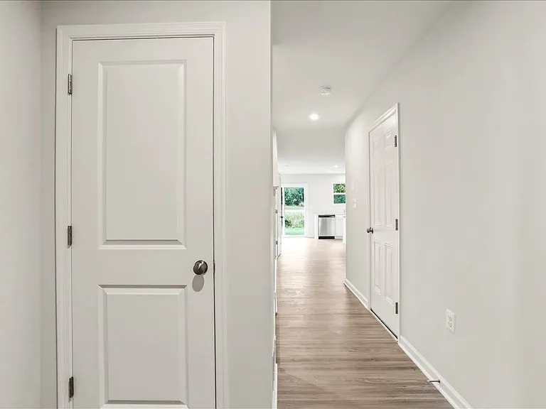 215 Olympus Rd — Photo 3