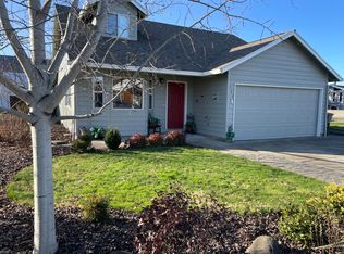 140 S Olive St, Yamhill, OR 97148