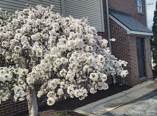 217 Madison St, Brighton, MI 48116