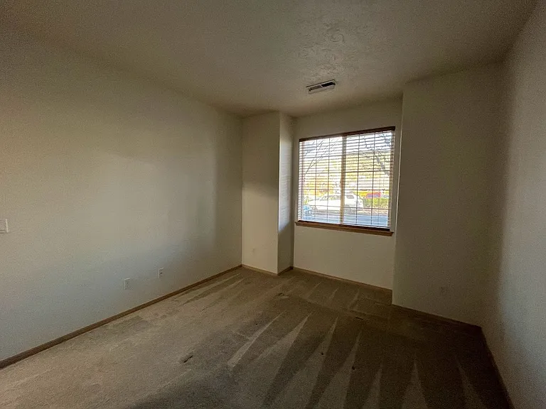 14314 SE Princeton Village Way — Photo 5