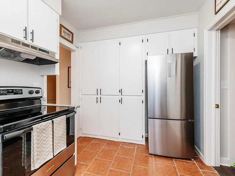 1304 Georgia Ave — Photo 23