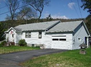 907 Avenue K, Matamoras, PA 18336