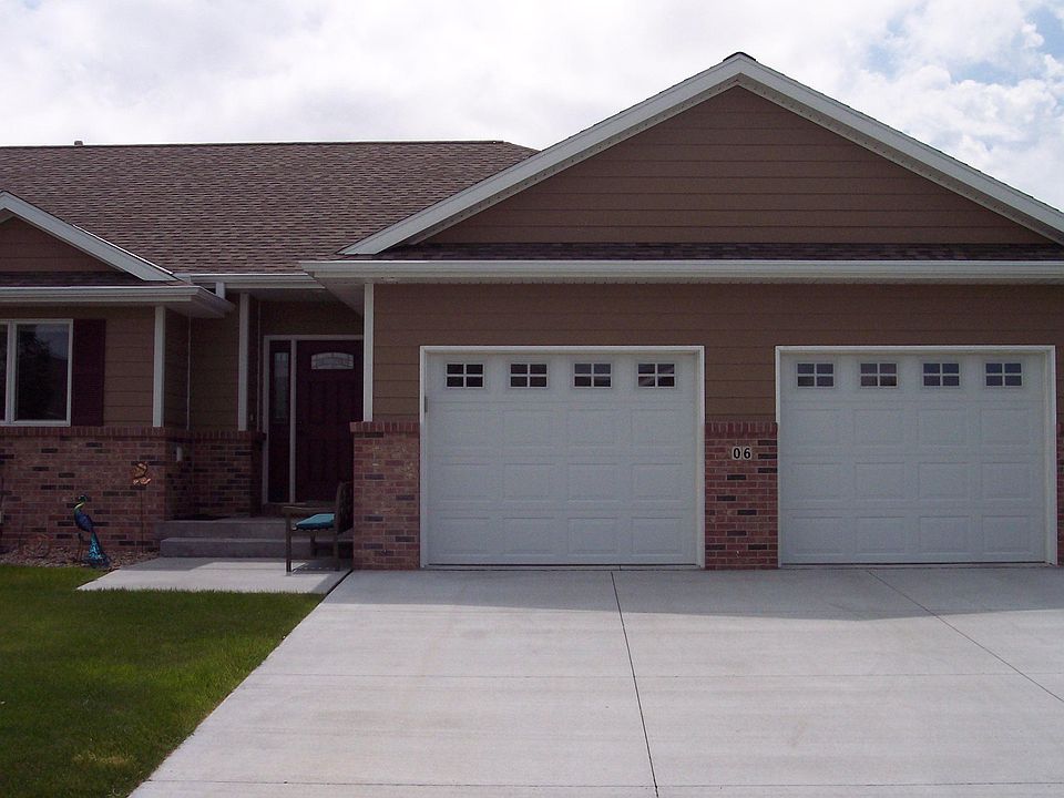1st image of 5610 Eastbrooke Dr #6