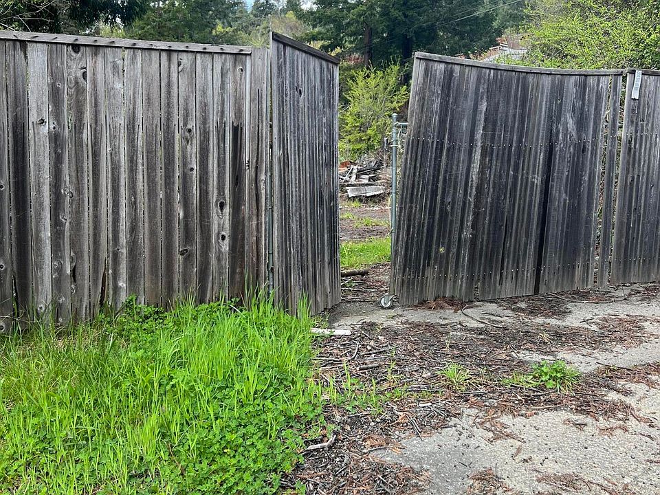 1st image of 315 Blue Lake Blvd
