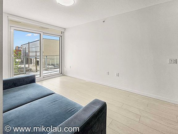 5th image of 180 E 2nd Ave #318