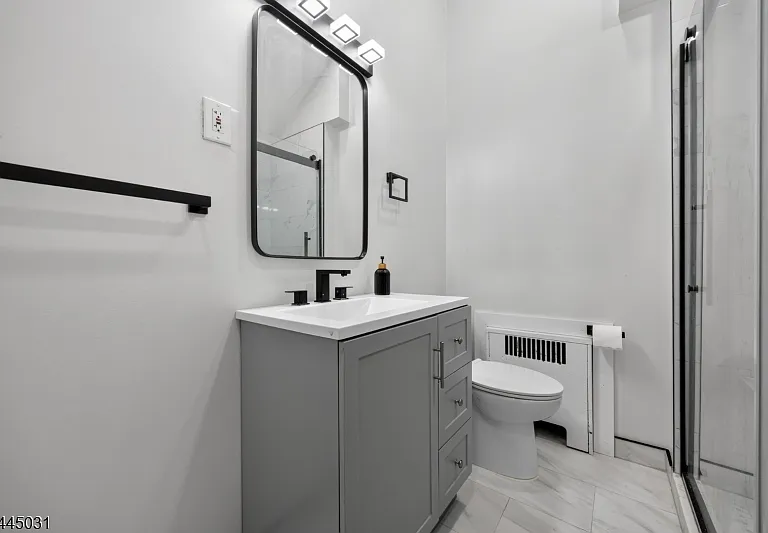29 Laurel Ave — Photo 19