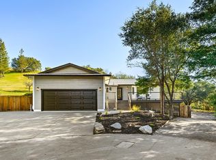 210 Burgundy Road, Healdsburg, CA 95448