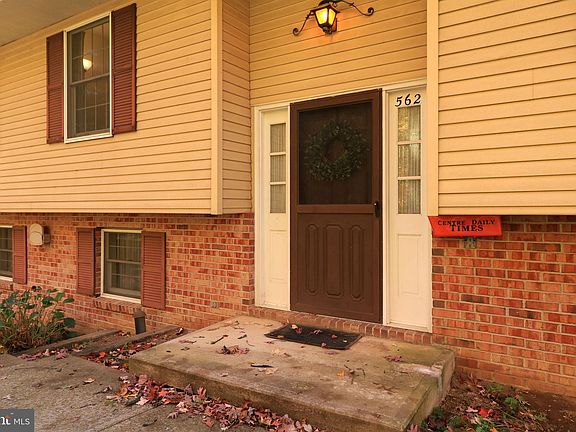 4th image of 562 Brittany Dr
