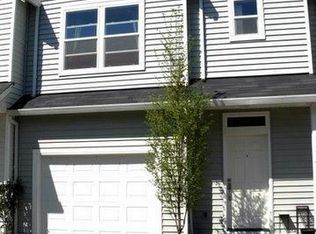 724 Barton Ave #10, Gladstone, OR