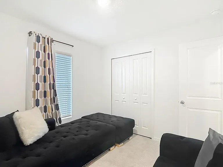 11938 Brae Way — Photo 34