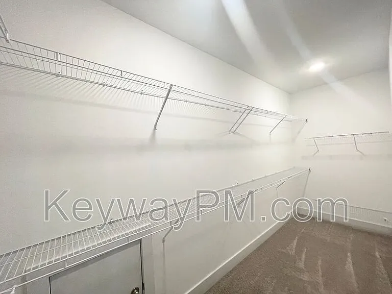 2217 Laurens St — Photo 18